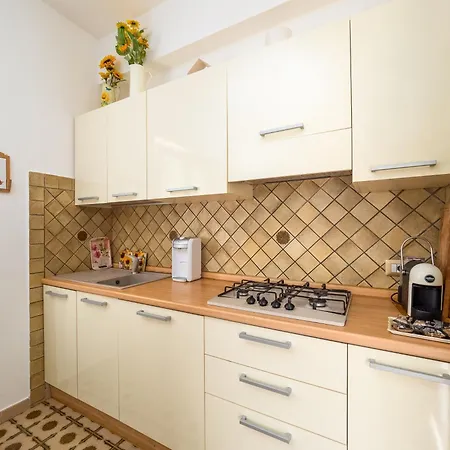 Villa Dei Fiori - Exclusive With Garden In Sorrento Coast *